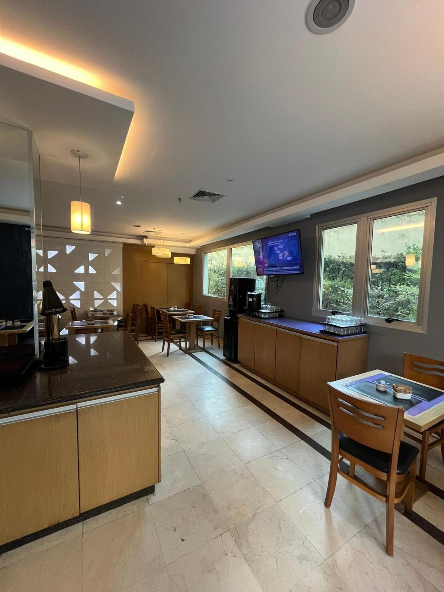 Flat Na Oscar Freire | Delfhy * São Paulo